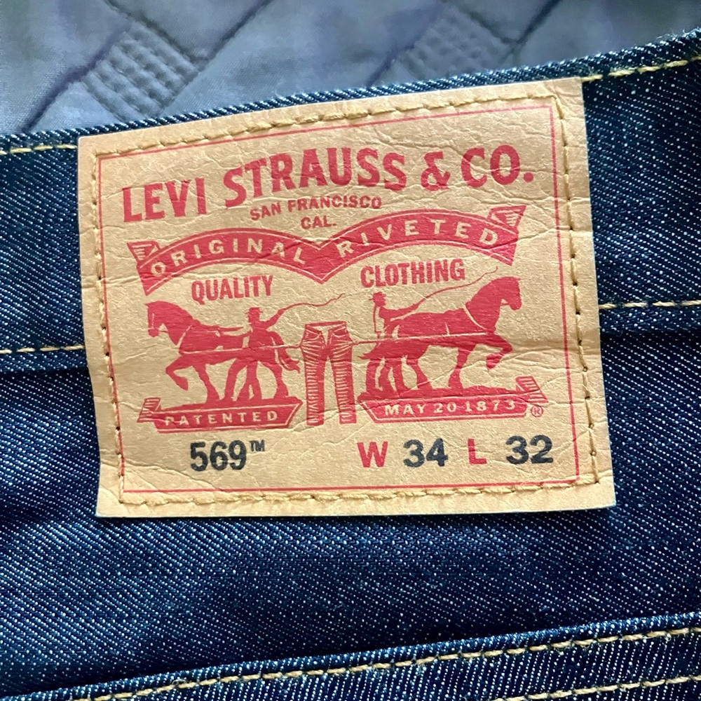 Levi's Relaxed Fit Dark Blue Jeans